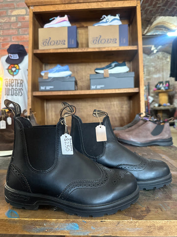 Blundstone #2443 Brogue Black Chelsea Boot