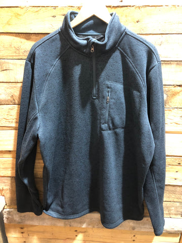 Previously owned Magellan quarter zip pullover. XL #0